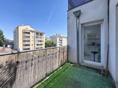 APPARTEMENT T3 A VENDRE - LYON 9EME ARRONDISSEMENT VAISE INDUSTRIE - 68 m2 - 289 000 €