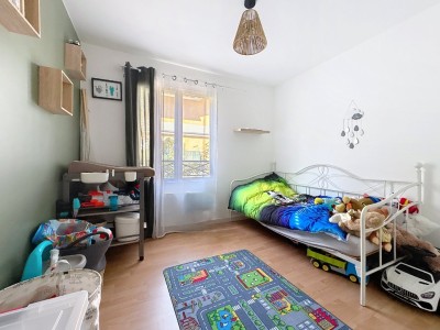 APPARTEMENT T3 A VENDRE - MIRIBEL - 67 m2 - 229000€