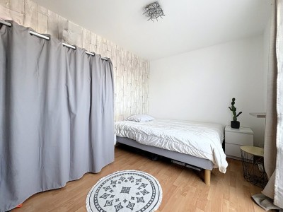 APPARTEMENT T3 A VENDRE - MIRIBEL - 67 m2 - 229000€