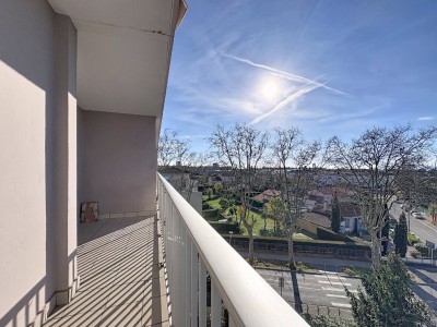 APPARTEMENT T3 A VENDRE - RILLIEUX LA PAPE - 58 m2 - 177 500 €