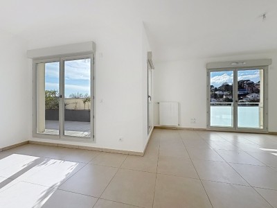 APPARTEMENT T3 A VENDRE - RILLIEUX LA PAPE - 78 m2 - 440 000 €