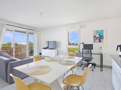 Appartement 3 pièces avec balcon - 2 chambres A VENDRE - VENISSIEUX - 61.19 m2 - 184 000 €