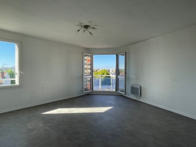 Appartement 3 pices avec balcon - 2 chambres A VENDRE - VILLEURBANNE - 67.77 m2 - 220000€