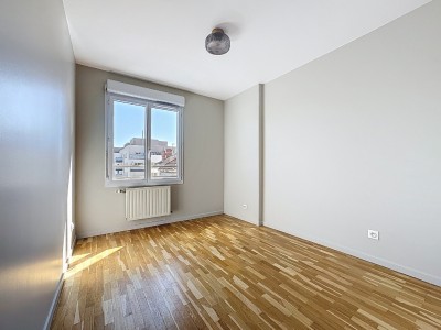 APPARTEMENT T3 A VENDRE - VILLEURBANNE - 66.76 m2 - 259000€