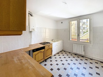 APPARTEMENT T3 A VENDRE - VILLEURBANNE - 71 m2 - 189000€
