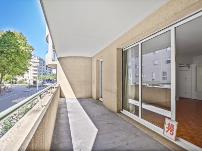 Appartement 3 pices avec terrasse - 2 chambres A VENDRE - VILLEURBANNE - 66 m2 - 248000€
