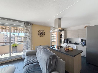 APPARTEMENT T3 A VENDRE - VILLEURBANNE - 68 m2 - 334�000�&euro;