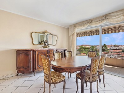 Appartement 3 pièces avec balcon - 2 chambres A VENDRE - VILLEURBANNE - 70.03 m2 - 290 000 &euro;