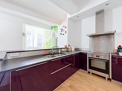 APPARTEMENT T4 A LOUER - LYON 1ER ARRONDISSEMENT - 100.12 m2 - 1 720 € charges comprises par mois