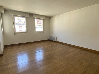 APPARTEMENT T4 A LOUER - LYON 2EME ARRONDISSEMENT - 90.84 m2 - 1420€ charges comprises par mois