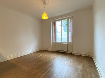 APPARTEMENT T4 A LOUER - LYON 3EME ARRONDISSEMENT - 89.04 m2 - 1 363 € charges comprises par mois