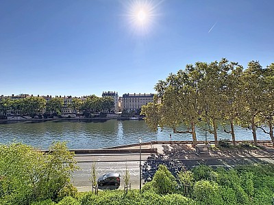 APPARTEMENT T4 A LOUER - LYON 5EME ARRONDISSEMENT - 68.64 m2 - 892 &euro; charges comprises par mois