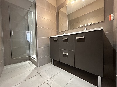 APPARTEMENT T4 A LOUER - LYON 6EME ARRONDISSEMENT - 125.48 m2 - 2 310 € charges comprises par mois