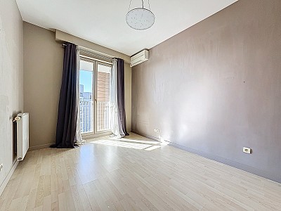 APPARTEMENT T4 A LOUER - LYON 8EME ARRONDISSEMENT - 88.91 m2 - 1 454 &euro; charges comprises par mois
