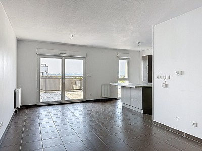 APPARTEMENT T4 A LOUER - LYON 9EME ARRONDISSEMENT - 80.17 m2 - 1164€ charges comprises par mois