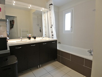 APPARTEMENT T4 A LOUER - LYON 9EME ARRONDISSEMENT - 80.17 m2 - 1164€ charges comprises par mois