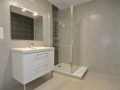 APPARTEMENT T4 A LOUER - OULLINS - 89.86 m2 - 1090€ charges comprises par mois