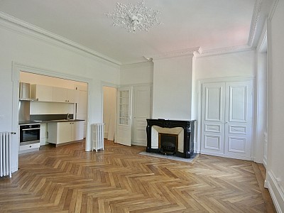 APPARTEMENT T4 A LOUER - ST ETIENNE - 119.44 m2 - 851�&euro; charges comprises par mois