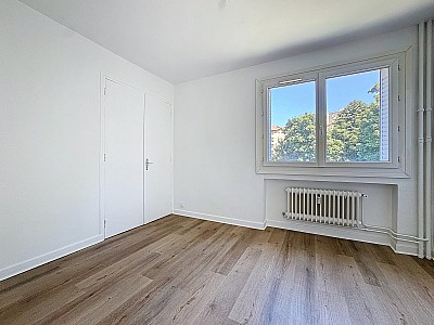 APPARTEMENT T4 A LOUER - VILLEURBANNE - 72.24 m2 - 990€ charges comprises par mois