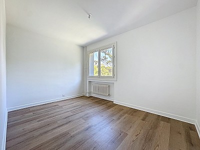 APPARTEMENT T4 A LOUER - VILLEURBANNE - 72.24 m2 - 990€ charges comprises par mois