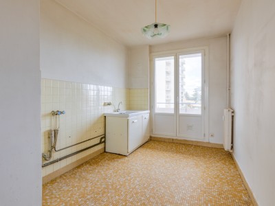 APPARTEMENT T4 A VENDRE - CALUIRE ET CUIRE - 84 m2 - 280000€