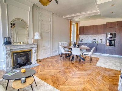 APPARTEMENT T4 A VENDRE - LYON 1ER ARRONDISSEMENT - 77 m2 - 575000 €