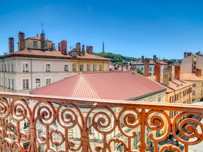 APPARTEMENT T4 A VENDRE - LYON 1ER ARRONDISSEMENT - 77 m2 - 575000 €