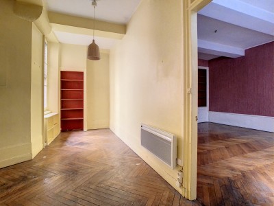 APPARTEMENT T4 - LYON 1ER ARRONDISSEMENT - 140 m2 - VENDU