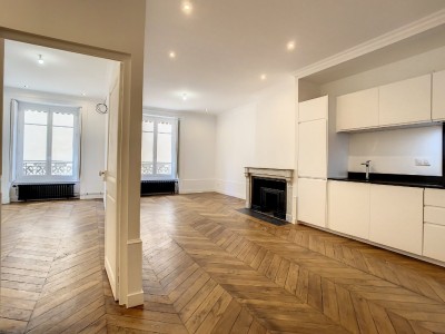APPARTEMENT T4 A VENDRE - LYON 1ER ARRONDISSEMENT - 99 m2 - 549000€