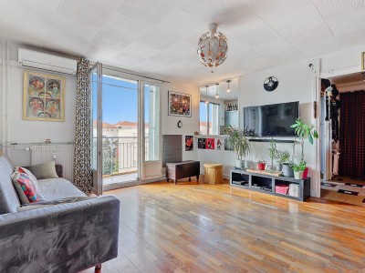 Appartement 4 pices avec balcons - 3 chambres - LYON 8EME ARRONDISSEMENT - 78 m2 - VENDU