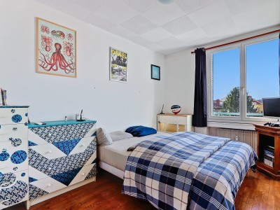 Appartement 4 pices avec balcons - 3 chambres - LYON 8EME ARRONDISSEMENT - 78 m2 - VENDU