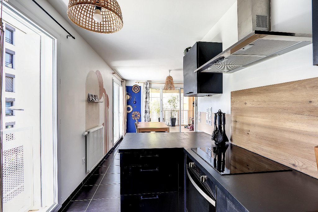 Appartement 4 pi�ces avec terrasse - 3 chambres - LYON 9EME ARRONDISSEMENT - 77.02 m2 - VENDU