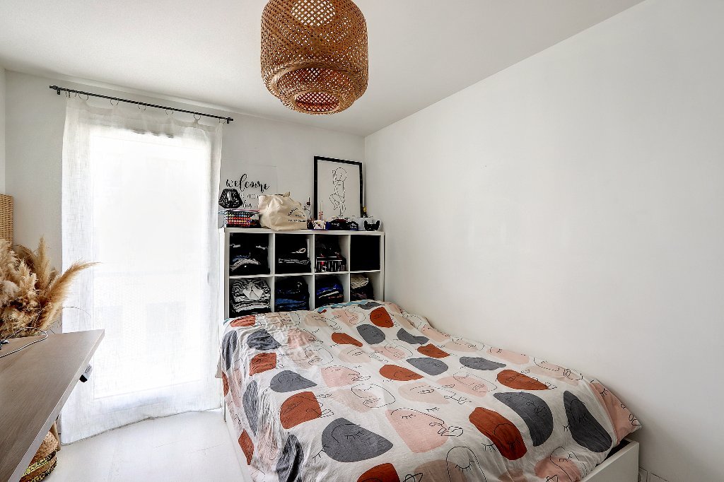 Appartement 4 pi�ces avec terrasse - 3 chambres - LYON 9EME ARRONDISSEMENT - 77.02 m2 - VENDU