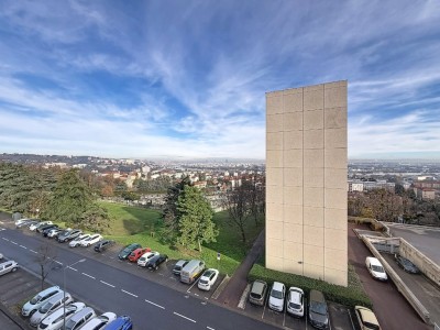 APPARTEMENT T4 A VENDRE - OULLINS - 78 m2 - 195000€