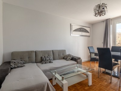 APPARTEMENT T4 A VENDRE - PIERRE BENITE - 83.65 m2 - 165000€