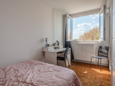 APPARTEMENT T4 A VENDRE - PIERRE BENITE - 83.65 m2 - 165000€