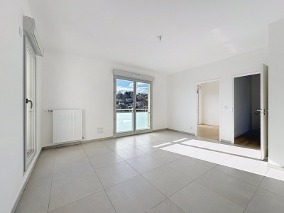APPARTEMENT T4 A VENDRE - RILLIEUX LA PAPE CREPIEU - 78 m2 - 440 000 &euro;
