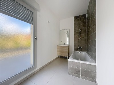 APPARTEMENT T4 A VENDRE - RILLIEUX LA PAPE CREPIEU - 78 m2 - 440 000 &euro;