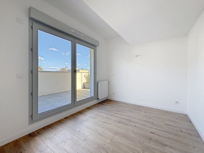 APPARTEMENT T4 A VENDRE - RILLIEUX LA PAPE CREPIEU - 78 m2 - 440 000 &euro;