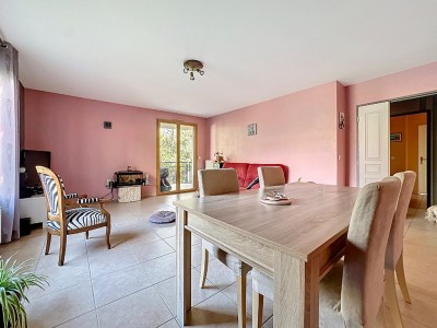 Appartement de type 4 A VENDRE - TASSIN LA DEMI LUNE - 90.12 m2 - 385000€