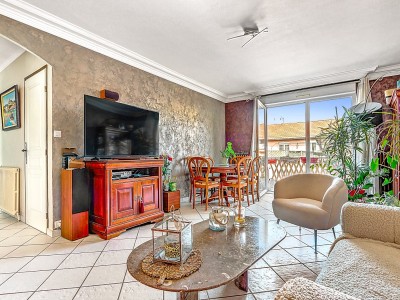 Appartement 4 pices avec balcon - 3 chambres A VENDRE - VILLEURBANNE - 94.56 m2 - 260000€