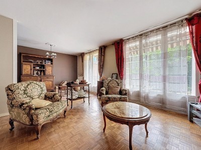 APPARTEMENT T4 A VENDRE - VILLEURBANNE - 78 m2 - 225000€