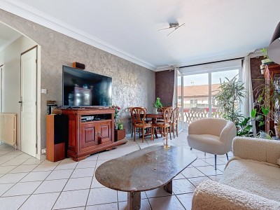Appartement 4 pices avec balcon - 3 chambres A VENDRE - VILLEURBANNE - 94.56 m2 - 240000€