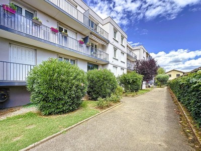 APPARTEMENT T4 A VENDRE - VILLEURBANNE - 78 m2 - 225000€
