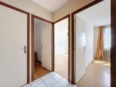 APPARTEMENT T4 A VENDRE - VILLEURBANNE - 78 m2 - 225000€
