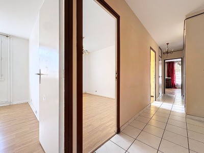APPARTEMENT T4 A VENDRE - VILLEURBANNE - 78 m2 - 225000€