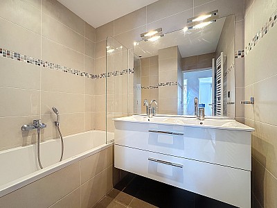 APPARTEMENT T5 A LOUER - LYON 3EME ARRONDISSEMENT - 147.73 m2 - 2450€ charges comprises par mois