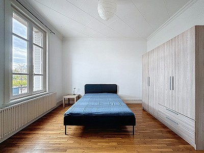 APPARTEMENT T5 A LOUER - LYON 3EME ARRONDISSEMENT - 113.86 m2 - 1696€ charges comprises par mois