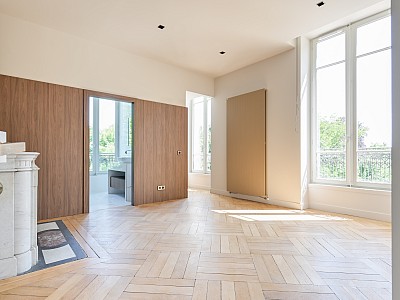 APPARTEMENT T5 A LOUER - ST CYR AU MONT D OR - 3 550 € charges comprises par mois