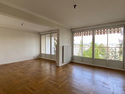 APPARTEMENT T5 A LOUER - STE FOY LES LYON - 121,54 m2 - 1680 € charges comprises par mois